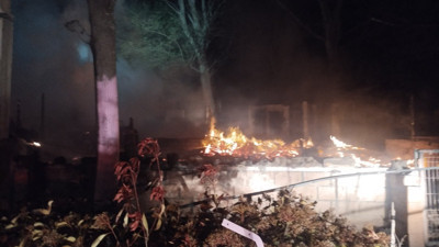 Şile'de korkulu gece! 6 restoran alev alev yandı!