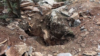 Eski vali kaçak kazı yaparken yakalandı!