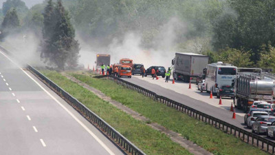 Otoyolda TIR faciası: Ankara yolu kilitlendi