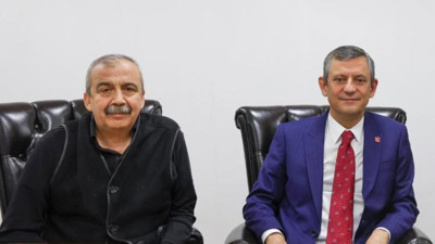 Özgür Özel’den duygulandıran Sırrı Süreyya Önder paylaşımı!