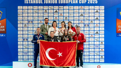 Milli judoculardan 4 madalya