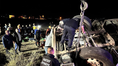 TIR Kontrolden çıktı! Yolcu hayatını kaybetti