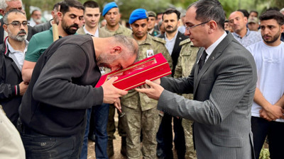 Acı veda! Kıbrıs gazisi son yolculuğuna uğurlandı