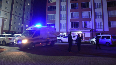 Sivas'ta dehşet gecesi! İki kardeş evde boğazları kesilmiş halde bulundu