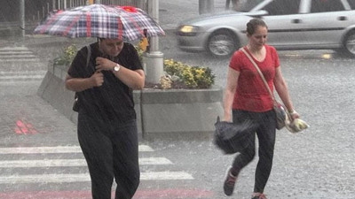 Meteoroloji saat vererek açıkladı: Çok kuvvetli vuracak! Bir yandan sıcaklık, bir yandan da sağanak... (7 Mayıs 2025)