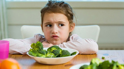 Çocukları yemeklerden kaçıran 10 beslenme hatası