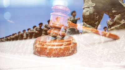 Yakasına Atatürk fotoğrafı takmayan teğmen hakkında yeni gelişme!