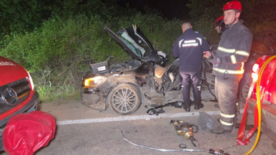 Otomobil ile cip çarpıştı: 3 ölü! Alkollü sürücü çalılarda saklanırken bulundu