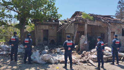 Tokatlı 4 hazine avcısı 2 bin yıllık hazineyi buldu! Gizemli yazının sırrı: Jandarmadan nefes kesen baskın