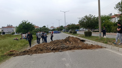 Mahkeme kararıyla yol kazılıp trafiğe kapatıldı: Otelciler şokta