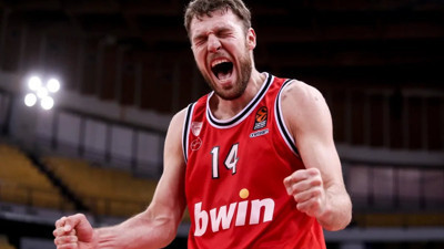 Turkish Airlines EuroLeague'de Play-off MVP'si: Sasha Vezenkov