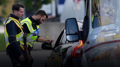 Almanya'da yeni dönem: Sınır kontrolleri arttırıldı, mülteciler geri gönderilebilecek