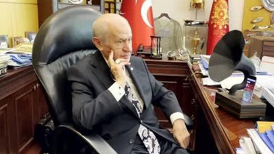 Bilge liderin dil ve üslubunu öve öve bitiremedi! Meğer Bahçeli neymiş...