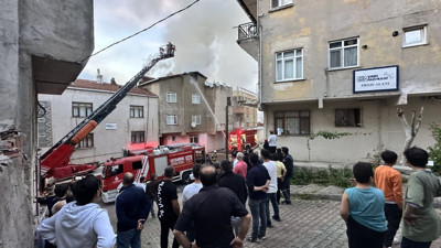 Mahalleliyi sokağa döken yangın