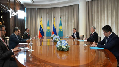 Tokayev ve Maduro, Moskova’da bir araya geldi