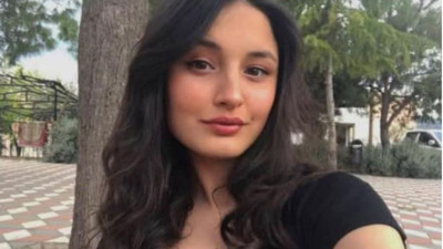 Üniversiteli gence duvaklı veda