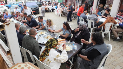 Geleneksel çiftçi hayrında yağmur duası