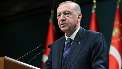 Erdoğan, Macron ve Putin ile telefonda görüştü