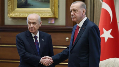 Erdoğan ve Bahçeli’nin başlattığı ‘terör’ sürecine temkinli bakan AKP’li isim!
