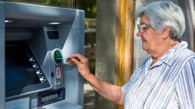 SGK uzmanı kara haberi verdi… Bu tarihi kaçıranlar, emekli ikramiyesi alamayacak!