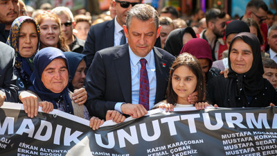 CHP lideri Özel Soma’da! 11 yıl önce 301 madenci ölmüştü