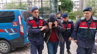 Jandarma binanın 5’inci kattaki tarlanın sırrını çözdü