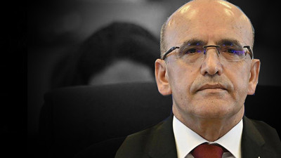 Mehmet Şimşek’in çantasındaki sürpriz! Kimse tahmin etmiyordu… Yandaş gazeteden duyuruldu