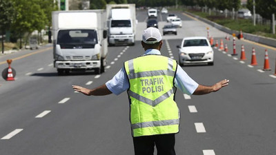 Araç sürücüleri dikkat, trafik akışı yönü değiştirildi! Yavaş gidilmesi uyarısı yapıldı