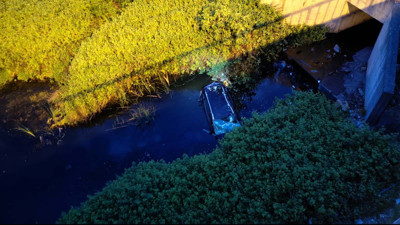 Maltepe’de korkunç kaza! Araç sulara gömüldü