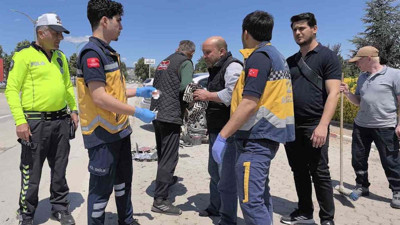 Bursa’da kaza! Motosikletli sürücü şoka girdi: Ekipler dakikalarca ikna edemedi