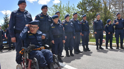 Sivas'ta engelli bireylerin askerlik heyecanı