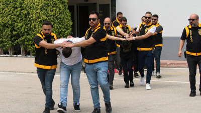 Adana’da iş insanına şok tuzak! Sevgili firarda