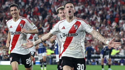 Libertadores'de çılgın gece: 8 gollü maçın galibi River Plate oldu