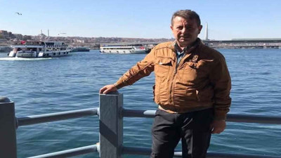 Yol kenarında yürürken otomobilin çarptı! Hayatını kaybetti