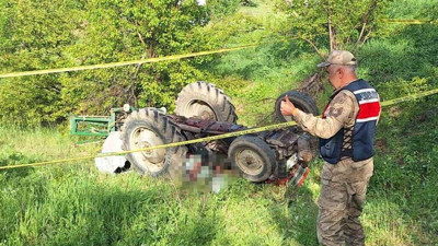 Erzincan'da dehşet! Traktör devrildi: Sürücü hayatını kaybetti