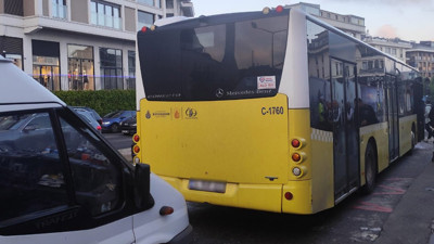 Arızalı otobüs Üsküdar’ı karıştırdı