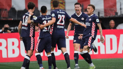 Ajax kendi ayağına sıktı: PSV'den mucize şampiyonluk