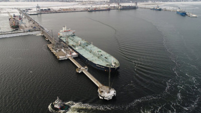 Rusya’dan tehlikeli müdahale: Liberya bandıralı tanker alıkonuldu