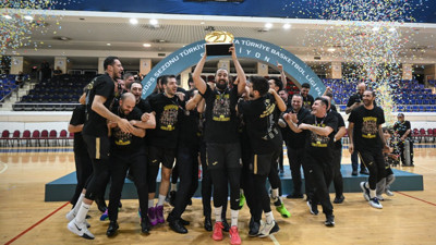 Esenler Erokspor Süper Lig’e yükseldi