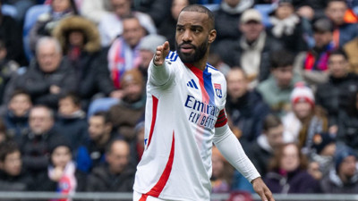 Beşiktaş'ta golcü rotası belli oldu: Fransız yıldız ile görüşmeler başladı