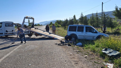 Denizli’de hurdaya dönen araçlarda can pazarı