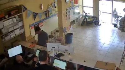 Şans bayiinde hırsızlık şoku: Kazı kazanlar çalındı