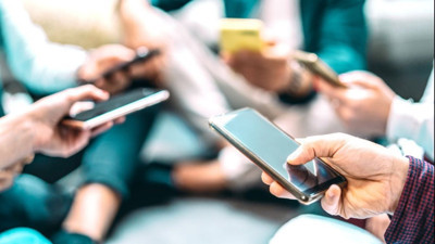 Telefon ekranındaki sinsi işaret ne anlatıyor? İşin uzmanları anlatıyor