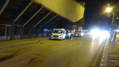 Polis takibinde feci kaza: Üniversiteli genç kızın durumu kritik