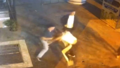 Sultangazi'de sokakta yumruklar konuştu