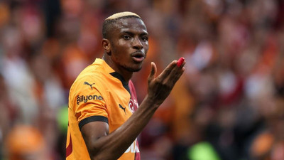 İtalyanlar resmen duyurdu! Victor Osimhen kararını verdi