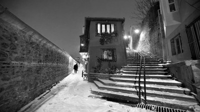 İstanbul’un güzelliği kadrajda: Nevzat Yıldırım sergisi