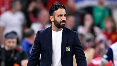 Amorim ilk finalini kaybetti: Manchester’in kabusu bitmiyor