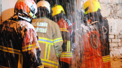 Balıkesir’de metruk binada yangın: 1 kişi ve 1 köpek öldü