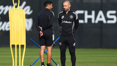 Mascherano, David Martínez'i sildi